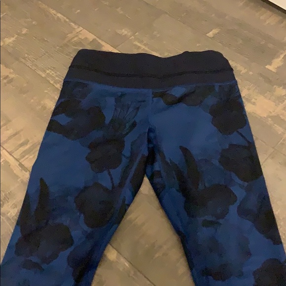 Lululemon Legging 17’ cropped - Picture 2 of 4